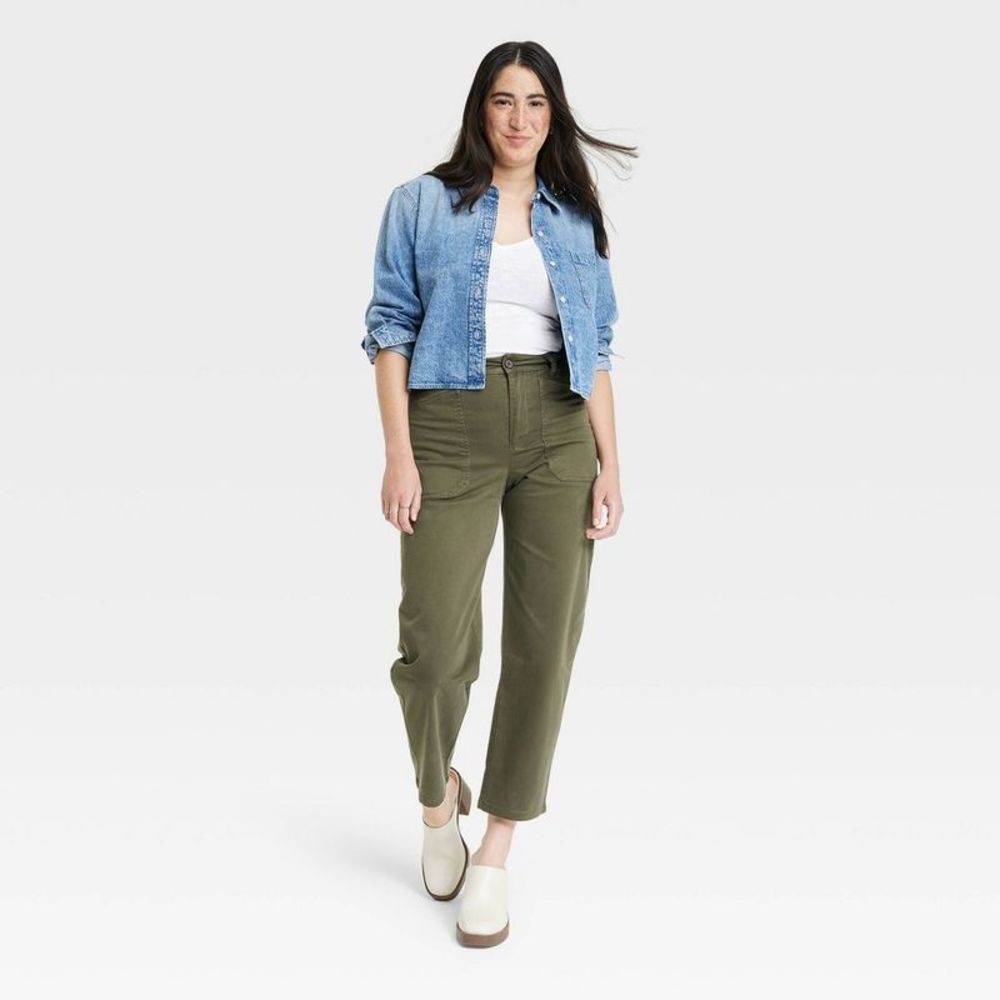 Universal Thread -  Women's High-Rise Barrel Leg Crop Green - Picture 3 of 3